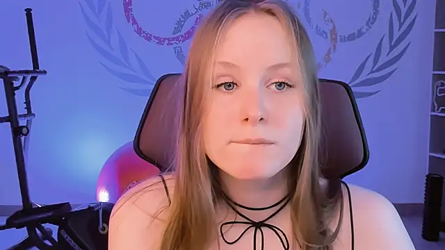 Snapshot of VivienLeeigh chatting on 01.29.25 VivienLeeigh online show from 01.29.25