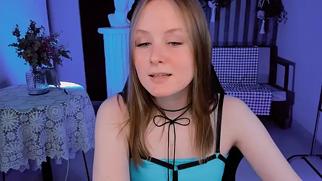 Snapshot of VivienLeeigh chatting on 01.30.25 VivienLeeigh online show from 01.30.25