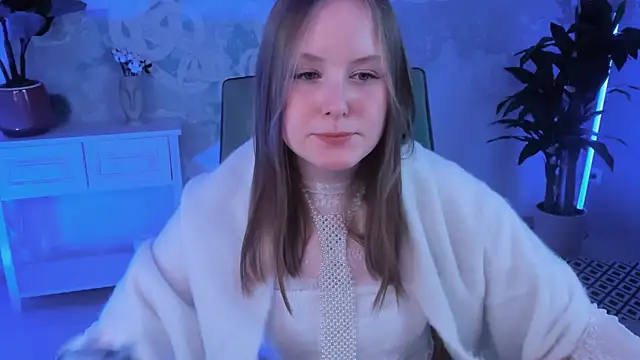 Snapshot of VivienLeeigh chatting on 02.08.25 VivienLeeigh online show from 02.08.25