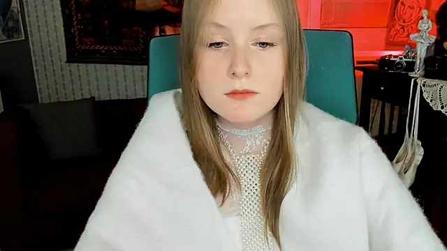 Snapshot of VivienLeeigh chatting on 02.09.25 VivienLeeigh online show from 02.09.25