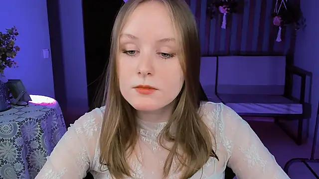 Snapshot of VivienLeeigh chatting on 02.15.25 VivienLeeigh online show from 02.15.25