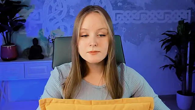 Snapshot of VivienLeeigh chatting on 03.01.25 VivienLeeigh online show from 03.01.25