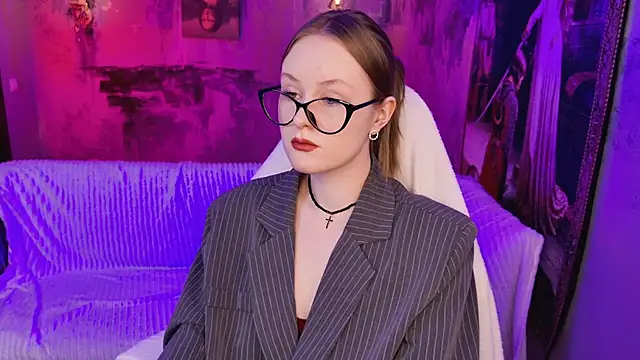 VivienLeeigh online show from 04.27.26