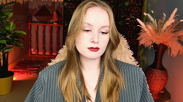 VivienLeeigh online show from 04.28.26