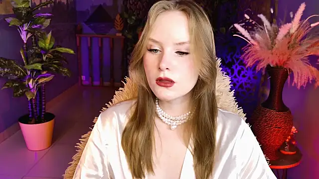 VivienLeeigh online show from 05.12.26
