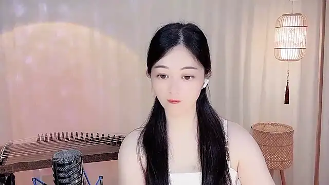 Snapshot of Tian-xin-999 chatting on 05.18.26 Tian-xin-999 online show from 05.18.26