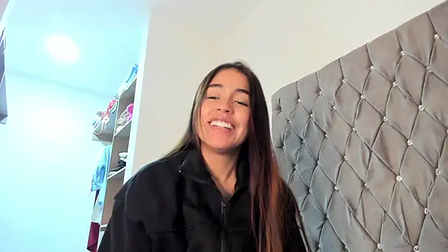 AriaMontgomery online show from 12.30.24