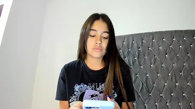 AriaMontgomery online show from 01.25.25