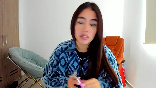 AriaMontgomery online show from 03.06.25