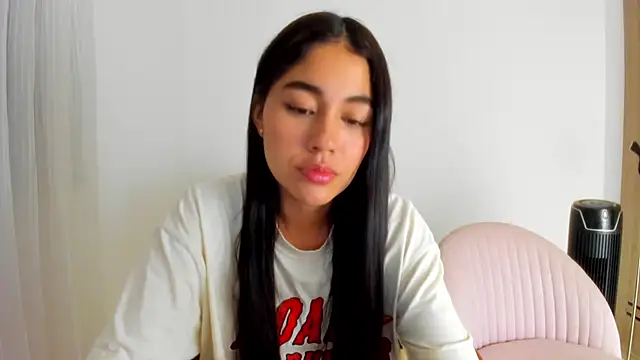 AriaMontgomery online show from 06.16.26