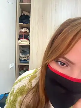 Snapshot of Hot_arabic_girl chatting on 01.09.26 Hot arabic girl online show from 01.09.26