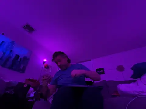 Snapshot of onlym4m chatting on 03.04.25 onlym4m online show from 03.04.25