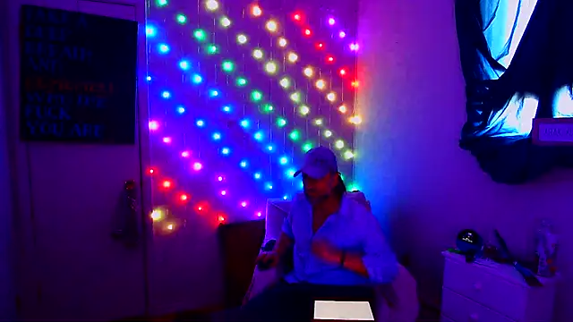 Snapshot of onlym4m chatting on 03.10.25 onlym4m online show from 03.10.25