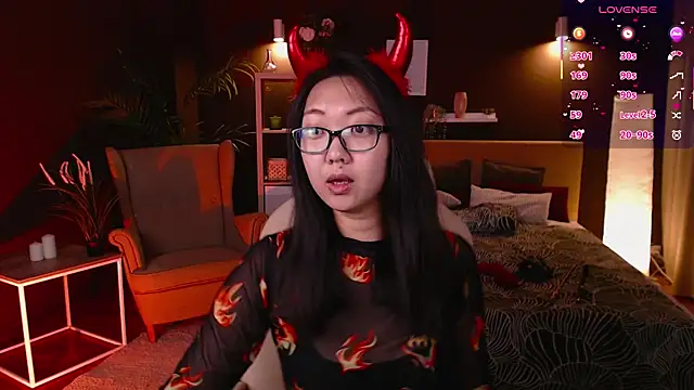 Marine Vact online show from 09.10.25