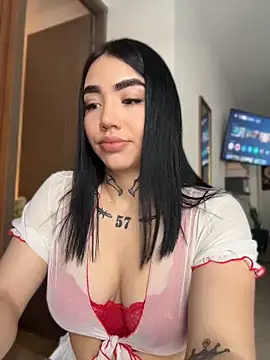 Nickiiiii online show from 05.31.26
