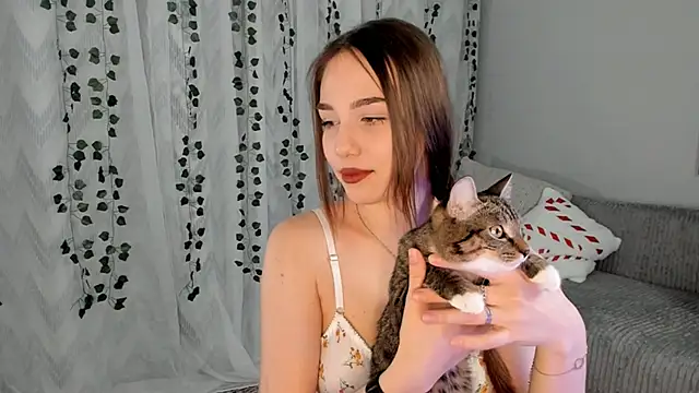 Tate Angel online show from 03.04.25