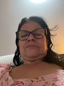 Snapshot of Sharongirl07 chatting on 05.17.26 Sharongirl07 online show from 05.17.26