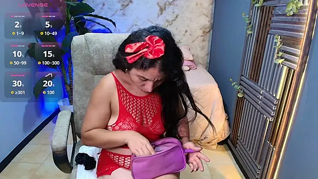 Snapshot of jennaa_milf_ chatting on 06.22.26 jennaa milf online show from 06.22.26