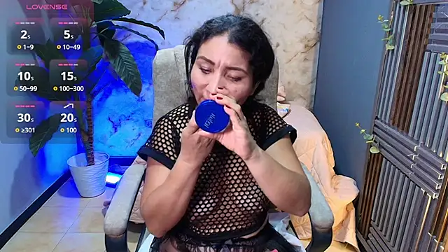 Snapshot of jennaa_milf_ chatting on 06.23.26 jennaa milf online show from 06.23.26