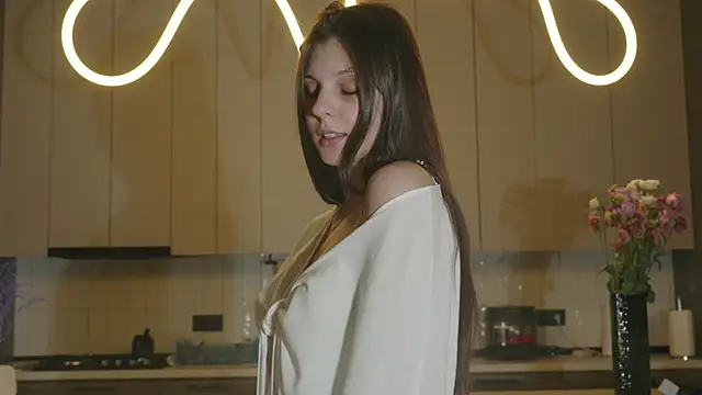 whisper of love online show from 11.08.25