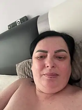 Amandamuller1982 online show from 02.20.25