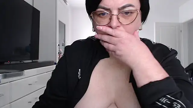 Amandamuller1982 online show from 02.13.26