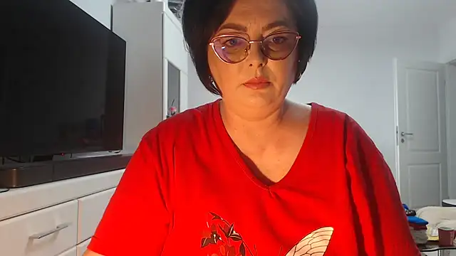 Amandamuller1982 online show from 05.20.26