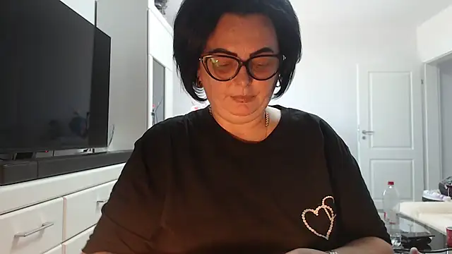 Amandamuller1982 online show from 07.04.26