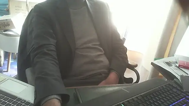 shyfrenchcock1 online show from 03.03.26