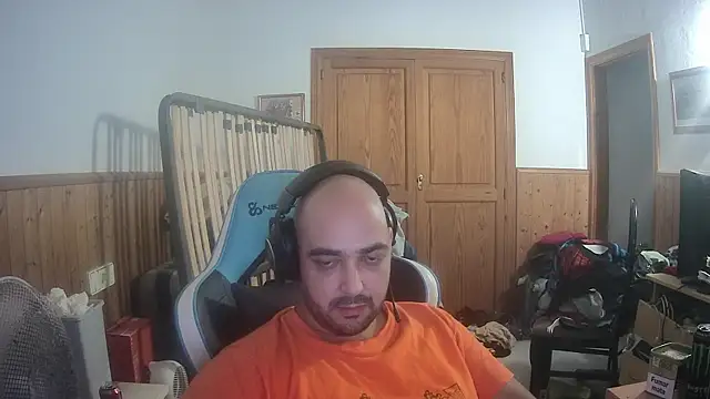 Snapshot of chicomallorca96 chatting on 09.28.25 chicomallorca96 online show from 09.28.25