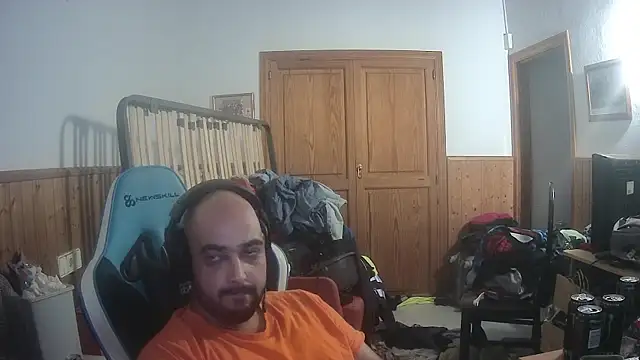 Snapshot of chicomallorca96 chatting on 10.05.25 chicomallorca96 online show from 10.05.25