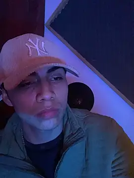 SkinnyHot444 online show from 01.16.25