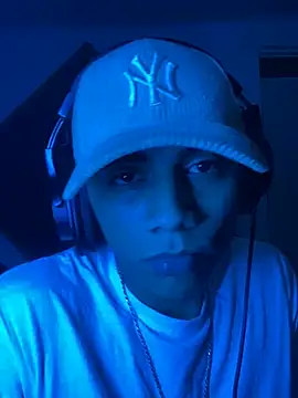 SkinnyHot444 online show from 01.18.25