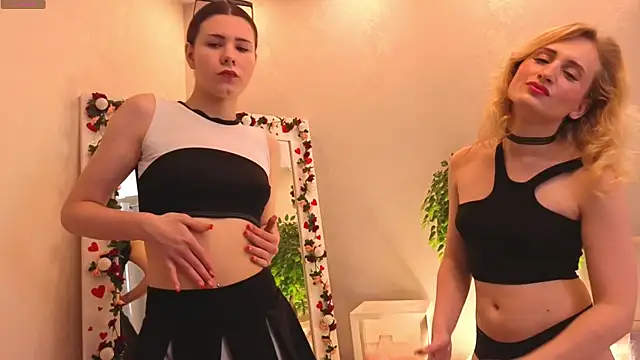 Snapshot of Bella_Murrr chatting on 03.18.25 Bella Murrr online show from 03.18.25