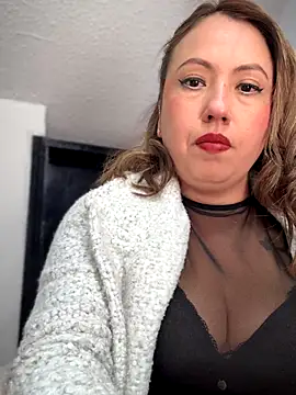 VIOLETA-25  online show from 10.20.25