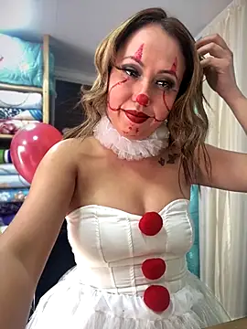 VIOLETA-25  online show from 10.31.25