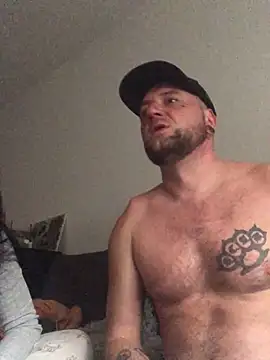 Snapshot of zra_andre chatting on 12.21.24 zra andre online show from 12.21.24