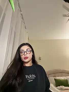 Snapshot of Sweet_Khalifa_ chatting on 01.25.25 Sweet Khalifa  online show from 01.25.25