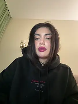 Sweet Khalifa  online show from 10.30.25