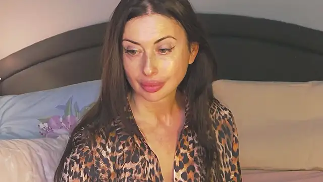 Mia Lovi online show from 09.13.25