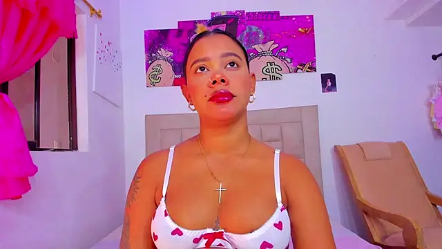 Snapshot of Miranda-brow chatting on 02.09.25 Miranda-brow online show from 02.09.25