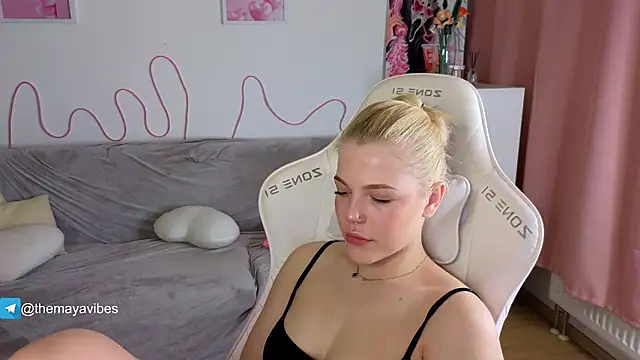 Snapshot of Maya_Rave chatting on 03.02.26 Maya Rave online show from 03.02.26