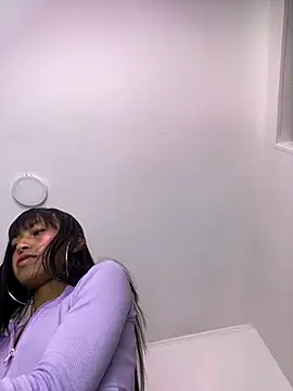 bonnie 18x online show from 12.20.24