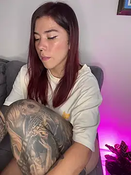 Snapshot of luccianagreyy chatting on 12.10.24 luccianagreyy online show from 12.10.24