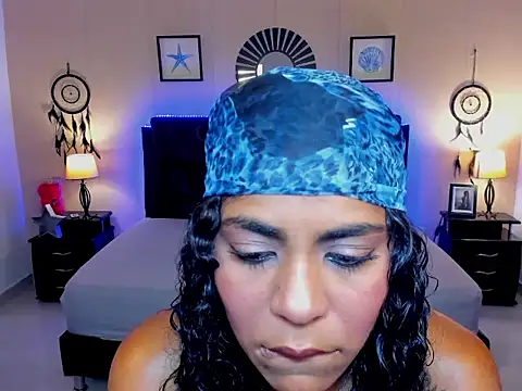 Edelaine rogers online show from 04.22.26