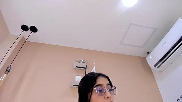 Snapshot of Amy_wats0n chatting on 06.16.26 Amy wats0n online show from 06.16.26