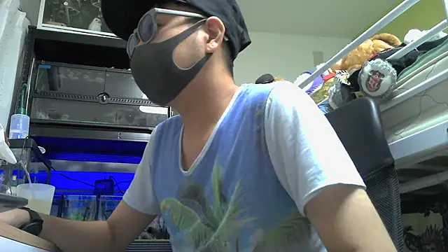 Snapshot of Owl1216 chatting on 12.05.24 Owl1216 online show from 12.05.24