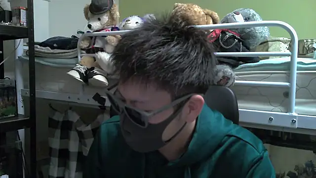 Snapshot of Owl1216 chatting on 12.16.24 Owl1216 online show from 12.16.24