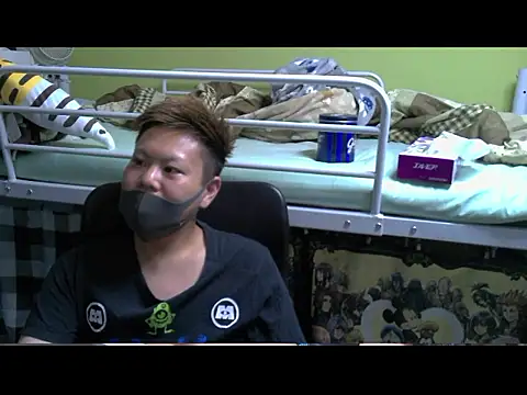 Snapshot of Owl1216 chatting on 09.10.25 Owl1216 online show from 09.10.25