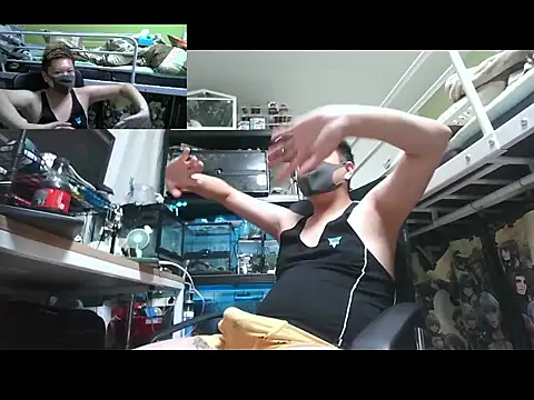 Snapshot of Owl1216 chatting on 10.04.25 Owl1216 online show from 10.04.25